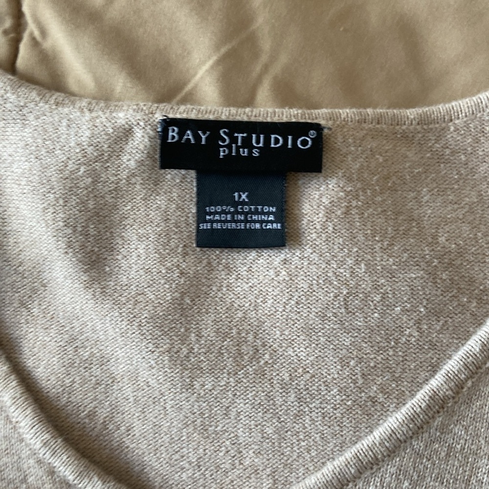 Lightweight Sweater - Picture 2 of 4